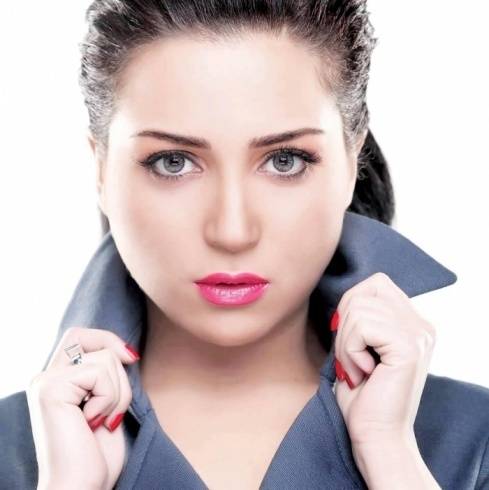 مي عز الدين ترفض تقديم سيرة زبيدة ثروت الذاتية.. والسبب صادم!!