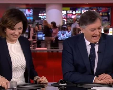 بالفيديو- هرج ومرج في نشرة اخبار BBC.. لن تصدقوا ما حصل!