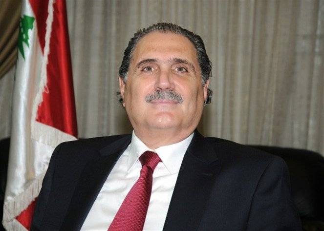 ما هو الاشكال الذي حصل بين جريصاتي و ريفي في شأن التسليم و التسلم لوزارة العدل؟