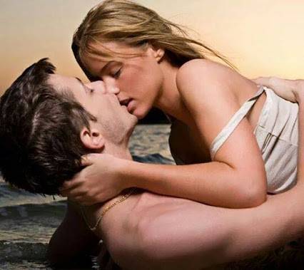 للنساء فقط : اشياء غير متوقعة تثير الرجل جنسياً