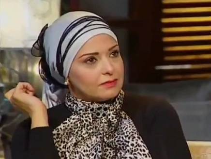 بالفيديو - انهيار صابرين في عزاء أحمد راتب