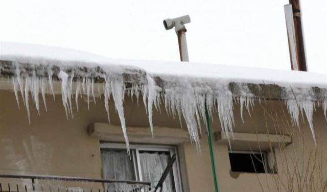 الجليد تسبب بإقفال مدارس في جرد الضنية