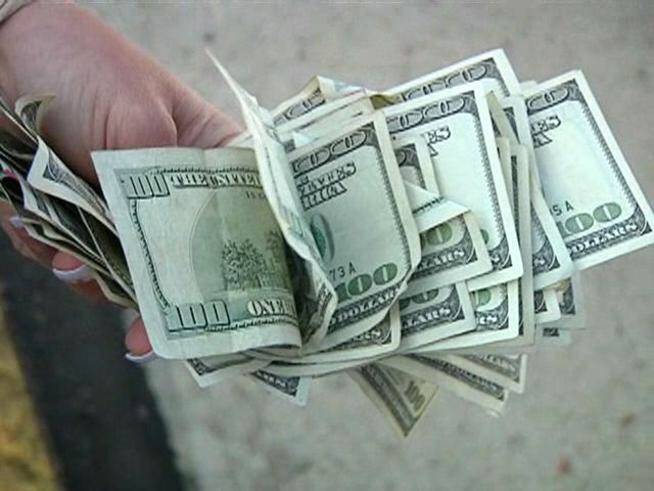 بالفيديو و في لبنان عصابات تتألف من فتيات تقوم بالاحتيال على الشبان.
+18