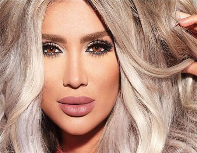 مايا دياب تحدث ضجة بصورة مثيرة من غرفتها