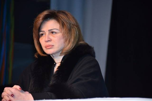 بالصور- إلهام شاهين تطالب بتغيير نظرة المجتمع للسجينات