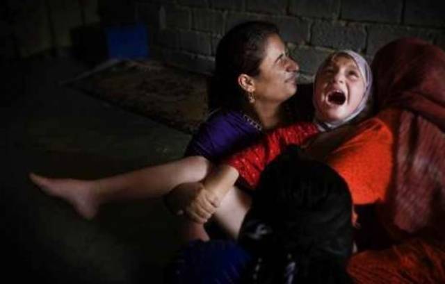معاقبة والدة وطبيبة تسببتا بوفاة مراهقة بسبب الختان.. إليكم التفاصيل!