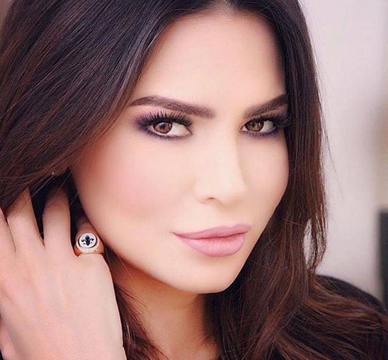 الى ماذا يرمز ارتداء الخاتم في الخنصر؟