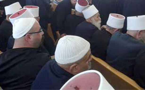 إجتماع عند الشيخ امين العريضي
أنهى اشكالات «الديموقراطي» و«التوحيد»