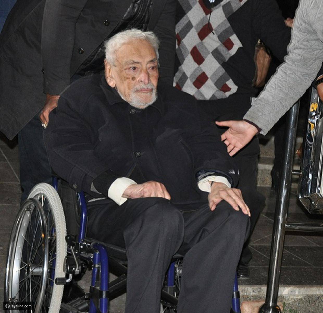 صور صادمة لمشاهير غيّر المرض ملامحهم بشكل مؤسف