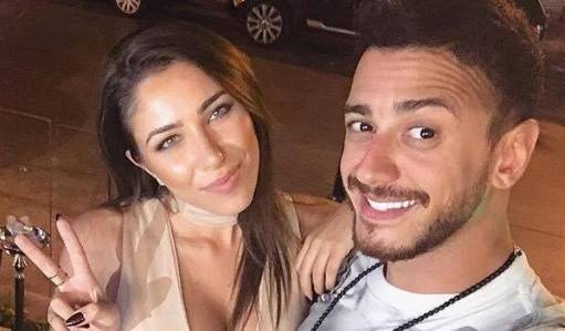 بالصورة.. باسيل يفضحها: علاقة حب بين سعد لمجرد وحبيبة أبو هشيمة!