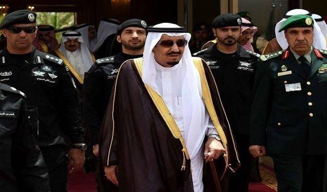 بالفيديو.. تعرّف إلى الحارس الشخصي للملك سلمان