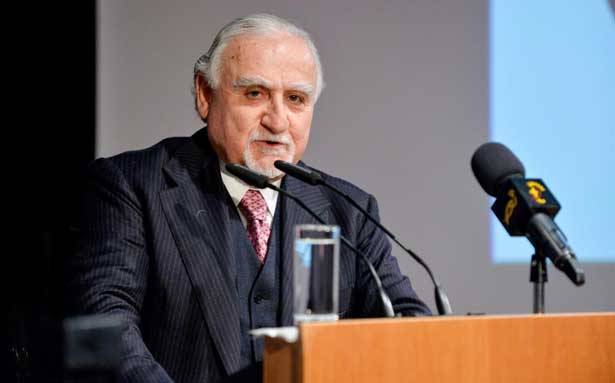 فيلب سالم يُوقع كتابه
«من جلجلة السرطان الى قيامة لبنان»