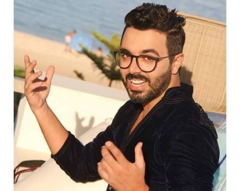 بالفيديو- تعرّفوا على زوجة أحمد شوقي الجميلة وأطفالهما.. شاهدوا منزلهما الرائع