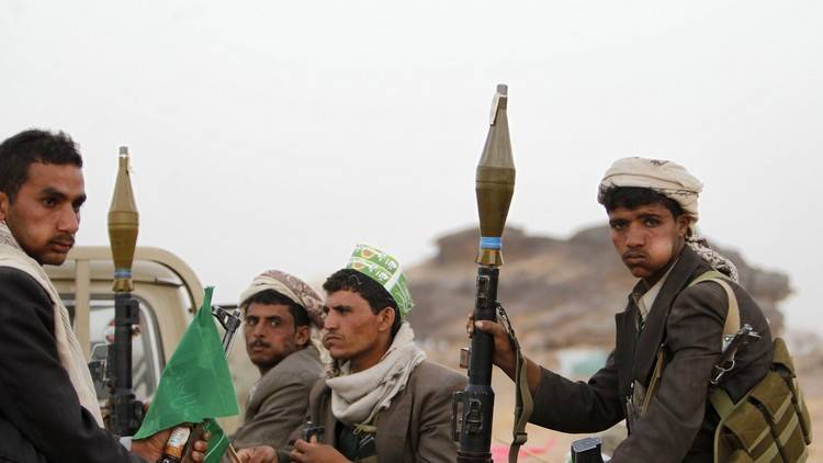 الحوثيون يقولون إنهم استولوا على موقعين للجيش السعودي