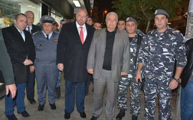 محافظ الشمال جال في أسواق طرابلس :
نعِد المواطنين بالمزيد من التطوّر