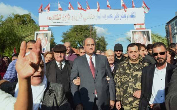 أهالي إقليم الخروب احتفلوا بوزير البيئة
الخطيب : سنعمل معاً للنهوض بمنطقتنا