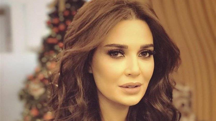 سيرين عبد النور تنشر صورة إبنتها: 