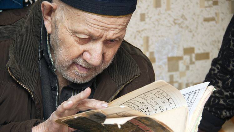 حفظ القرآن عن ظهر قلب فحصل له ما لا يصدق!!