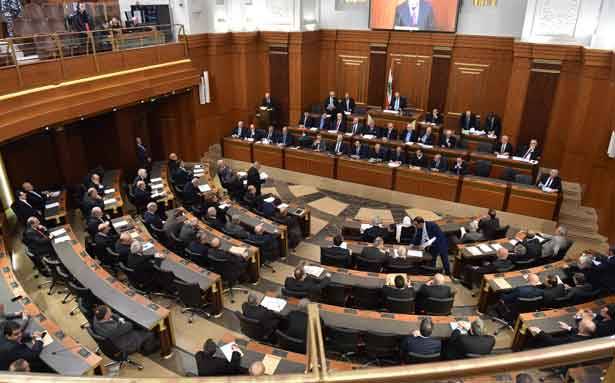 تحفظات «مضبوطة» لا تلغي الثقة النيابية «المريحة» للحكومة