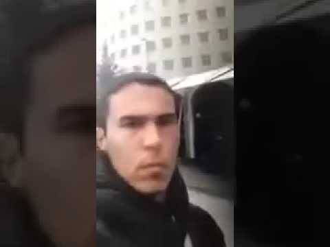 أول فيديو 