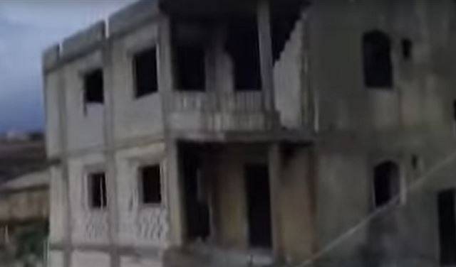 شاهد.. لحظة انهيار مبنى قيد الإنشاء في منطقة البيسارية