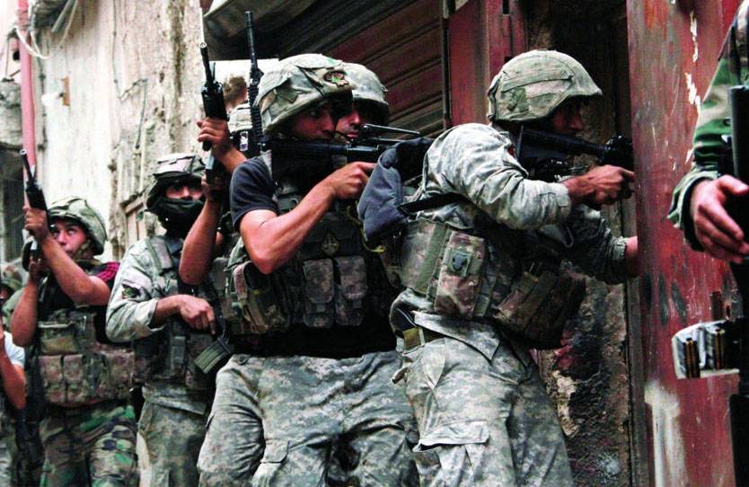 عمليّات دهم لتجمّعات  للنازحين في الجنوب