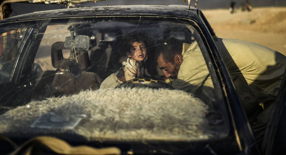 "صانع العبوات" يجمع أشلاء أطفاله في أكياس بعد أن مزقتهم عبوة من صنعه
