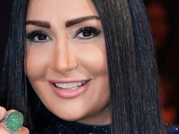 غادة عبد الرازق تخضع لجلسة تصوير مثيرة . بالصور