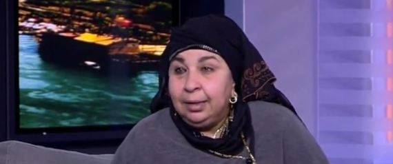 "البس كالسون واذهب لزيارة شبرا".. نصيحة فنانة مغمورة للسيسي تسبب حرجاً على الهواء
