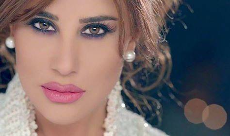 تعرفوا الى شبيهة نجوى كرم.. ستذهلون!
