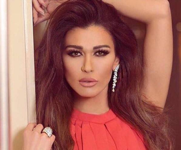 الراسي تنشر صورة مع حبيبها.. وتوجّه له رسالة عشق!