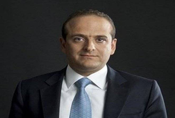 الوزير خوري يقدّم باسم الرئيس عون التعازي لعائلة النائب ونّوس
