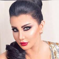 بالصور جيني أسبر تمارس الرياضة بأضيق ملابس