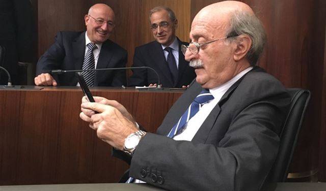 جنبلاط يسأل: من هي العروس الجديدة؟