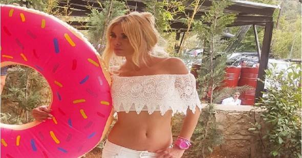 كلينك تنشر صورة جديدة لها تكشف الكثير عنها بكلّ جرأة!