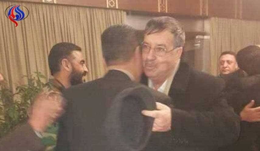 من هو المعارض الثاني الذي سيطرق سيعقد مؤتمرا صحافيا في مطارها؟