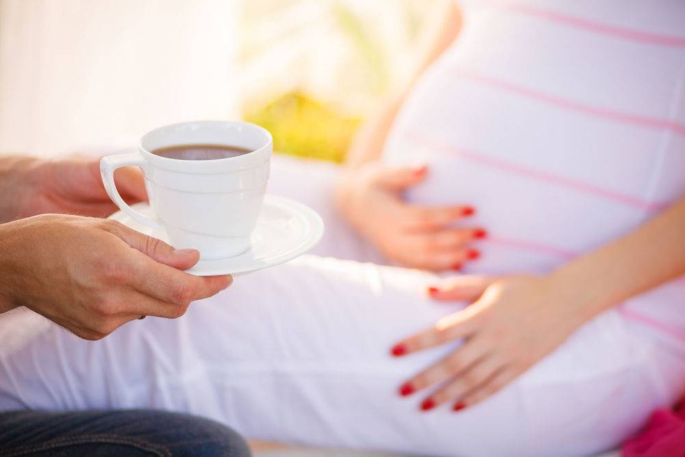 ماذا تفعل 5 أكواب من القهوة بجنينك؟