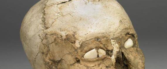 إعادة تركيب وجه رجل عمره 9.500 عام.. وهذه صورته!!