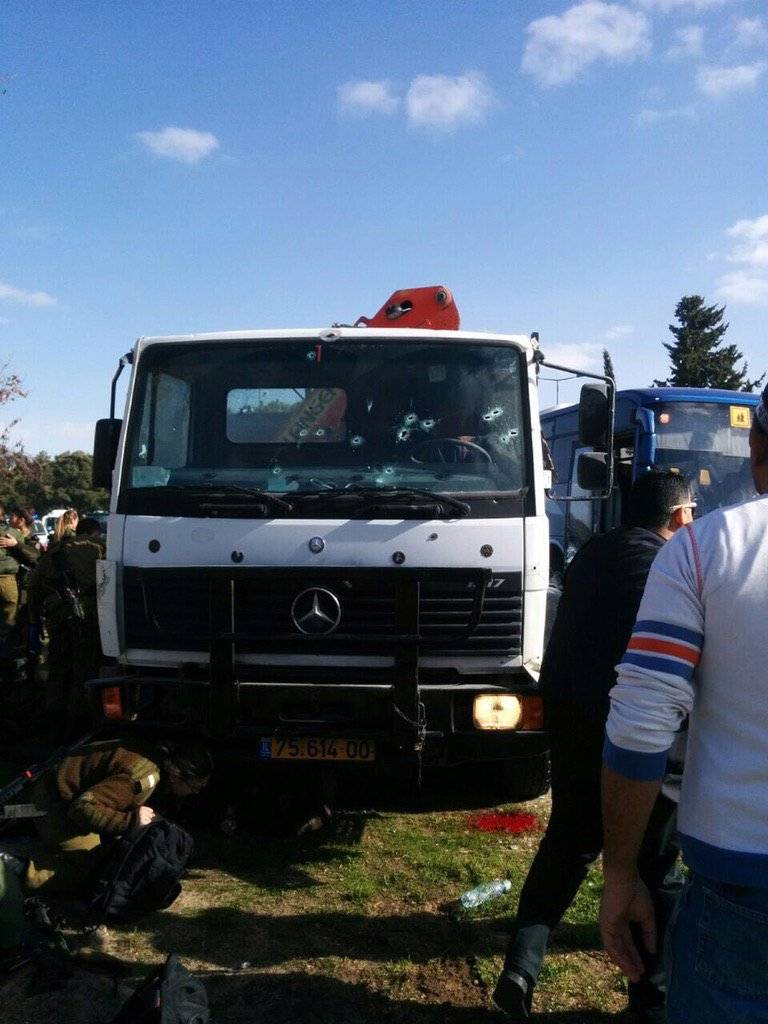 بالفيديو: أخطر عملية فلسطينية ضد الإسرائليين في القدس
مقتل 4 وجرح 15