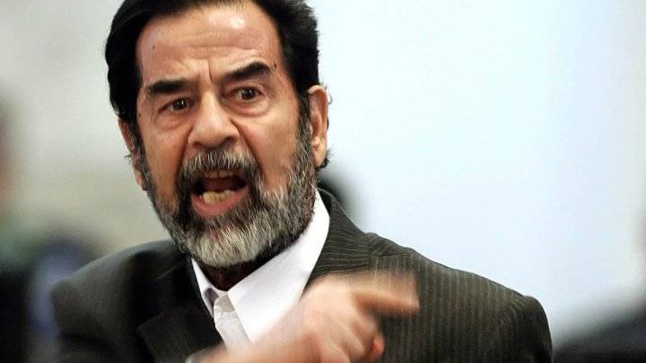 صدام حسين "الجذاب والمخيف"... تفاصيل استجوابه من المخابرات الأمريكية العام 2003