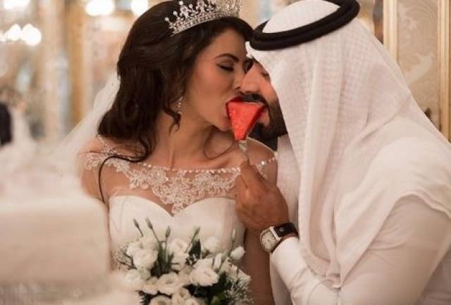 بالفيديو - بعد عودتها لزوجها.. لن تصدقوا على ماذا توحمت مريم حسين!؟