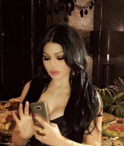 بالفيديو.. هيفاء وهبي تحتفل بعيد ميلاد صديقها