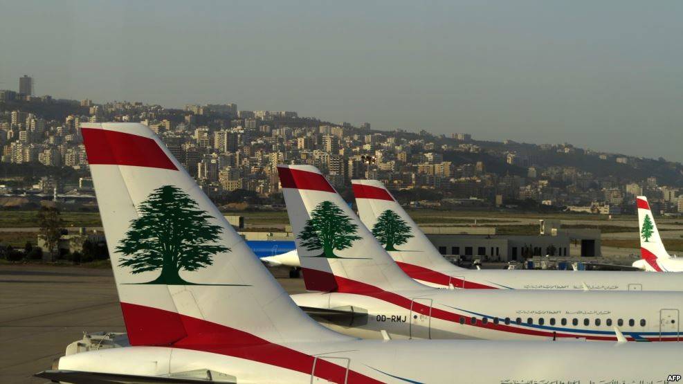 المباشرة بتركيب آلات لابعاد الطيور عن مدارج المطار