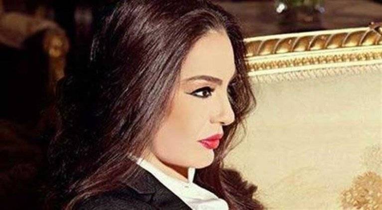 بالصور - لهذا السر تخفي شريهان الجانب الأيسر من وجهها.. اليكم الصور الكاملة في مرّة نادرة!