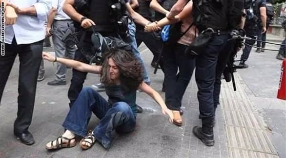 الأتراك بين مطرقة أردوغان وسندان الإرهاب