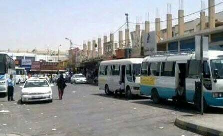 مواطن يدفع بدل أجور ركاب باص فرحاً