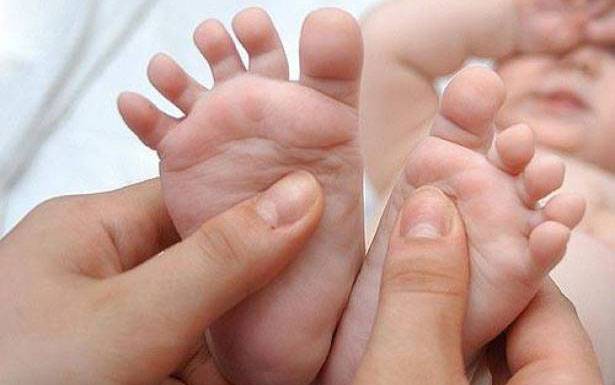 جثة حاوية النفايات تعود لطفلة قضت خنقا وبنزيف في الدماغ