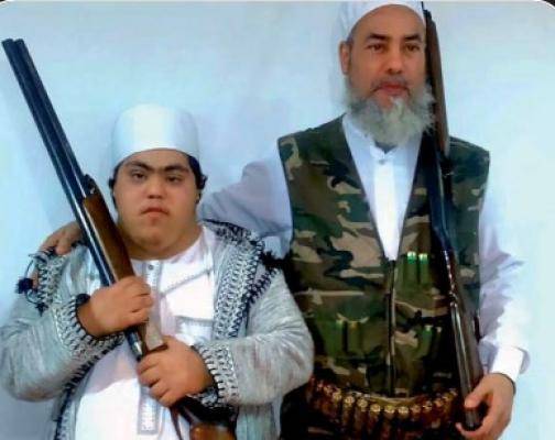 الشيخ “شمس الدين” والماكياج
والبصل والثوم