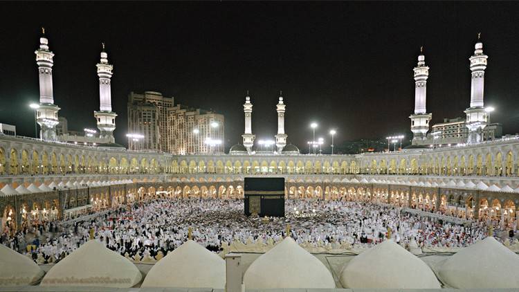 السعودية ترفع سقف أعداد الحجاج