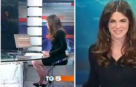 مذيعة إيطالية نسيت جلوسها على طاولة زجاجية...فشاهد ماذا حدث
بالفيديو ... مذيعة ايطالية نسيت جلوسها على طاولة زجاجية... فشاهد ماذا حدث